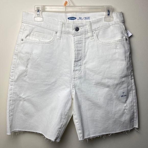 OLD Navy Extra High-Waisted White Cut-Off Jean Shorts Fringed Raw Hemline Sz 10 - Picture 5 of 10